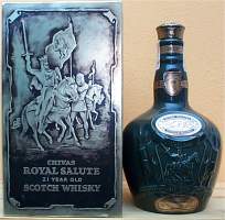 The%20decanter%20and%20box